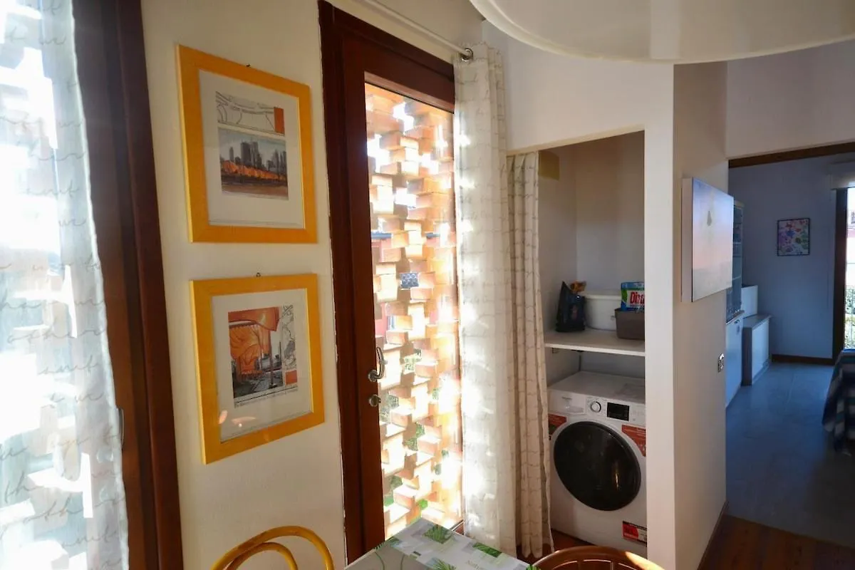 Domus Villa Viola In Albiolo Vicino Al Lago Di Como Apartment